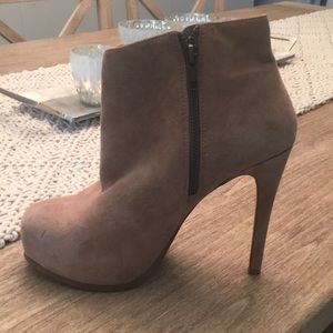 Steve Madden leather boots
